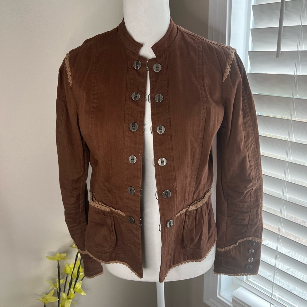 Lightweight jacket